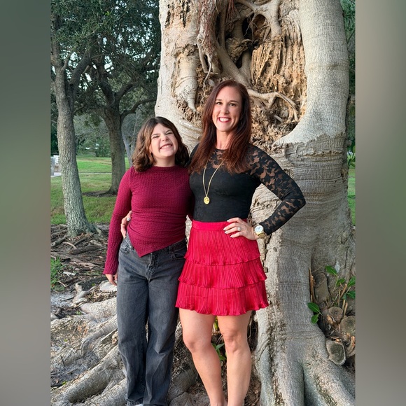 Meet your Posher, Renee - Picture 1 of 1